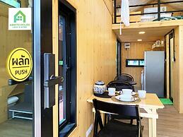 Tiny House on Koh Lanta Only 2 Mins Walk to the Beach