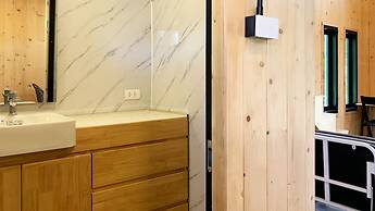 Tiny House on Koh Lanta Only 2 Mins Walk to the Beach