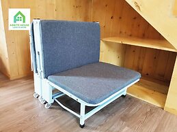 Tiny House on Koh Lanta Only 2 Mins Walk to the Beach