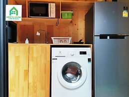 Tiny House on Koh Lanta Only 2 Mins Walk to the Beach