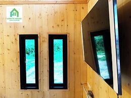 Tiny House on Koh Lanta Only 2 Mins Walk to the Beach