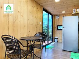 Tiny House on Koh Lanta Only 2 Mins Walk to the Beach