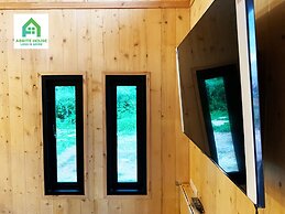 Tiny House on Koh Lanta Only 2 Mins Walk to the Beach