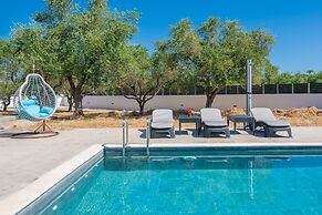 Grande Amore Luxury Villa