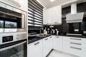 Grande Amore Luxury Villa