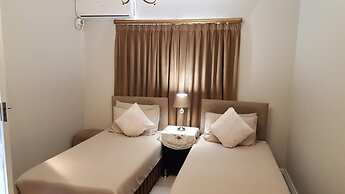 Savoy Lodge - Standard Double Room 4