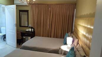 Savoy Lodge - Budget Standard Double Room