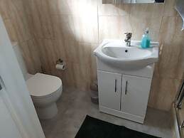 Room-family Room With Private Bathroom
