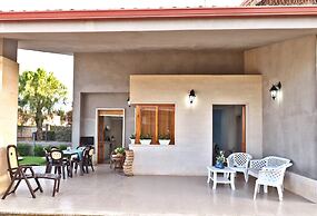 Villa Linda by the sea in South Sicily