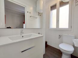 Barceloneta Apartment With Balcony