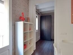 Barceloneta Apartment With Balcony