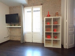 Barceloneta Apartment With Balcony