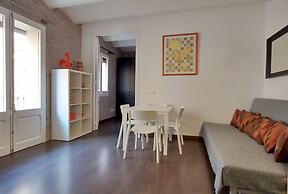 Barceloneta Apartment With Balcony