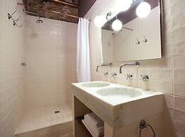 Stylish Gothic Apartment In El Born