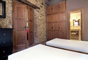 Stylish Gothic Apartment In El Born