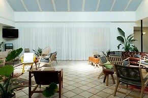 Shefayim Hotel