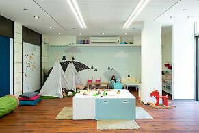 Shefayim Hotel