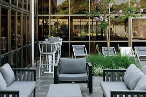 Shefayim Hotel