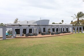 Shefayim Hotel