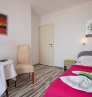 Seaview Apartment Paula 6 300m From Sea