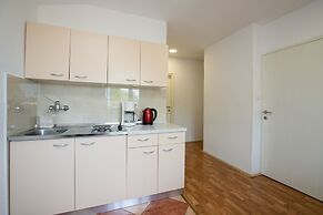 Seaview Apartment Paula 6 300m From Sea