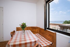 Seaview Apartment Paula 6 300m From Sea