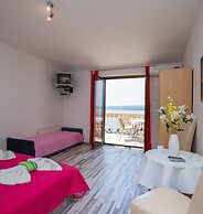 Seaview Apartment Paula 6 300m From Sea
