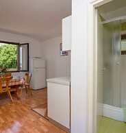 Seaview Apartment Paula 6 300m From Sea