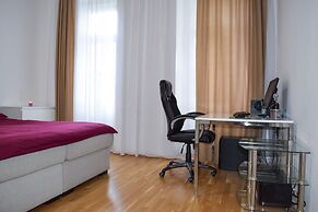 Modern apartment in Vienna near Danube