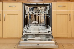 Large 5BR Home in Bedford Ideal for big Groups