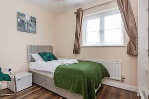 Large 5BR Home in Bedford Ideal for big Groups