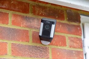 Large 5BR Home in Bedford Ideal for big Groups