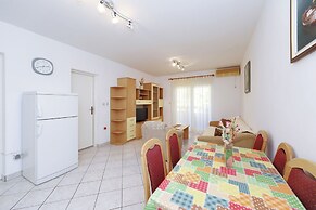 Apartment Emina