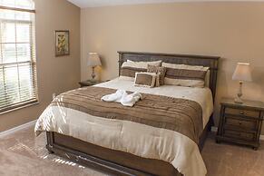 Mark's Sunrise Lakes Villa 4 Bedroom Home by Redawning