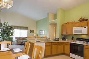 Mark's Sunrise Lakes Villa 4 Bedroom Home by Redawning