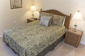 Mark's Sunrise Lakes Villa 4 Bedroom Home by Redawning