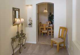 Mark's Sunrise Lakes Villa 4 Bedroom Home by Redawning