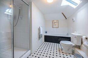 Harvest Cottage, Valley Farm Barns, Snape