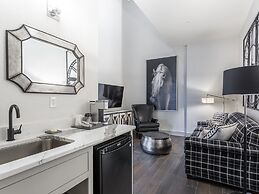 Millsap Suites by Pioneer Pocket Hotel