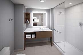 Staybridge Suites Southgate Detroit Area by IHG