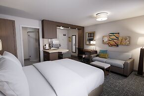 Staybridge Suites Southgate Detroit Area by IHG