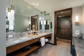 Drey Hotel