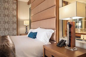 Drey Hotel