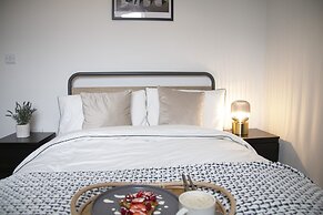 Fortunae Boutique Apartment BY Fang