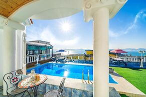 Namhae Alhambra Pension