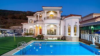 Namhae Alhambra Pension