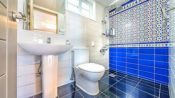 Namhae Alhambra Pension