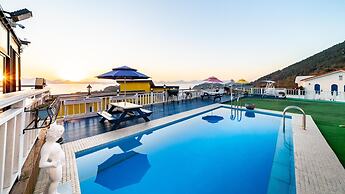 Namhae Alhambra Pension