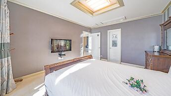 Namhae Alhambra Pension