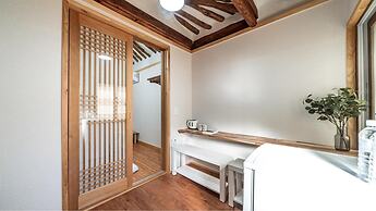 Gyeongju Nenugnam20 Hanok Pension